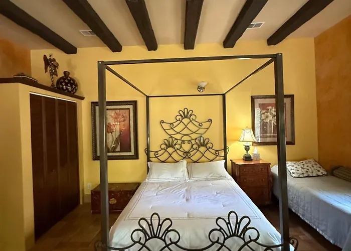 Flowertown Bed And Breakfast Summerville